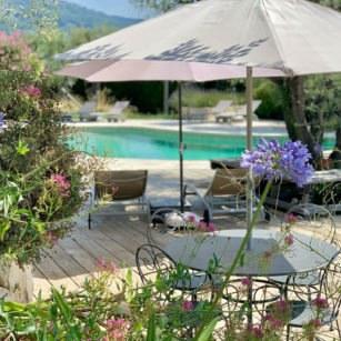 piscine bleu-azur tourrettes-sur-loup